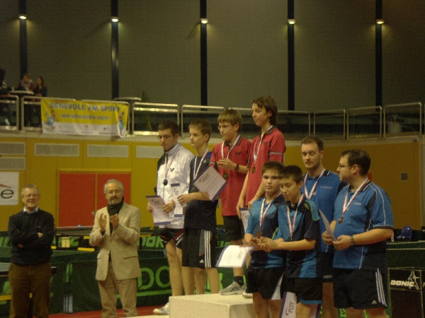 Olinger an De Oliveira Siegerehrung II